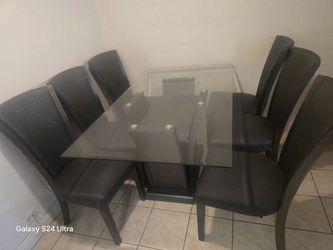 Comedor con 6 sillas