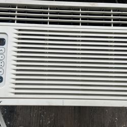 Window Air Conditioning Unit 