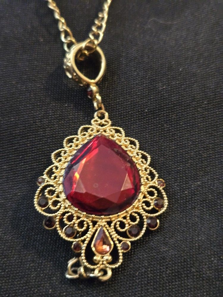 Ruby Red Choker