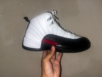 Jordan 12 size 9