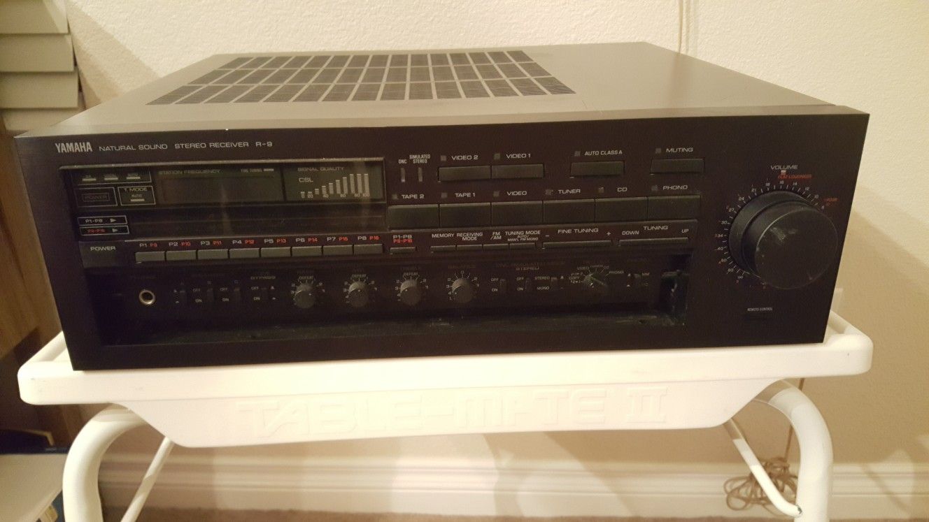 YAMAHA R9 Stereo Receiver