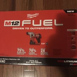 Milwaukee Fuel M12  5/8”SDS Plus Rotary Hammer Kit Battery &charger included in tool bag