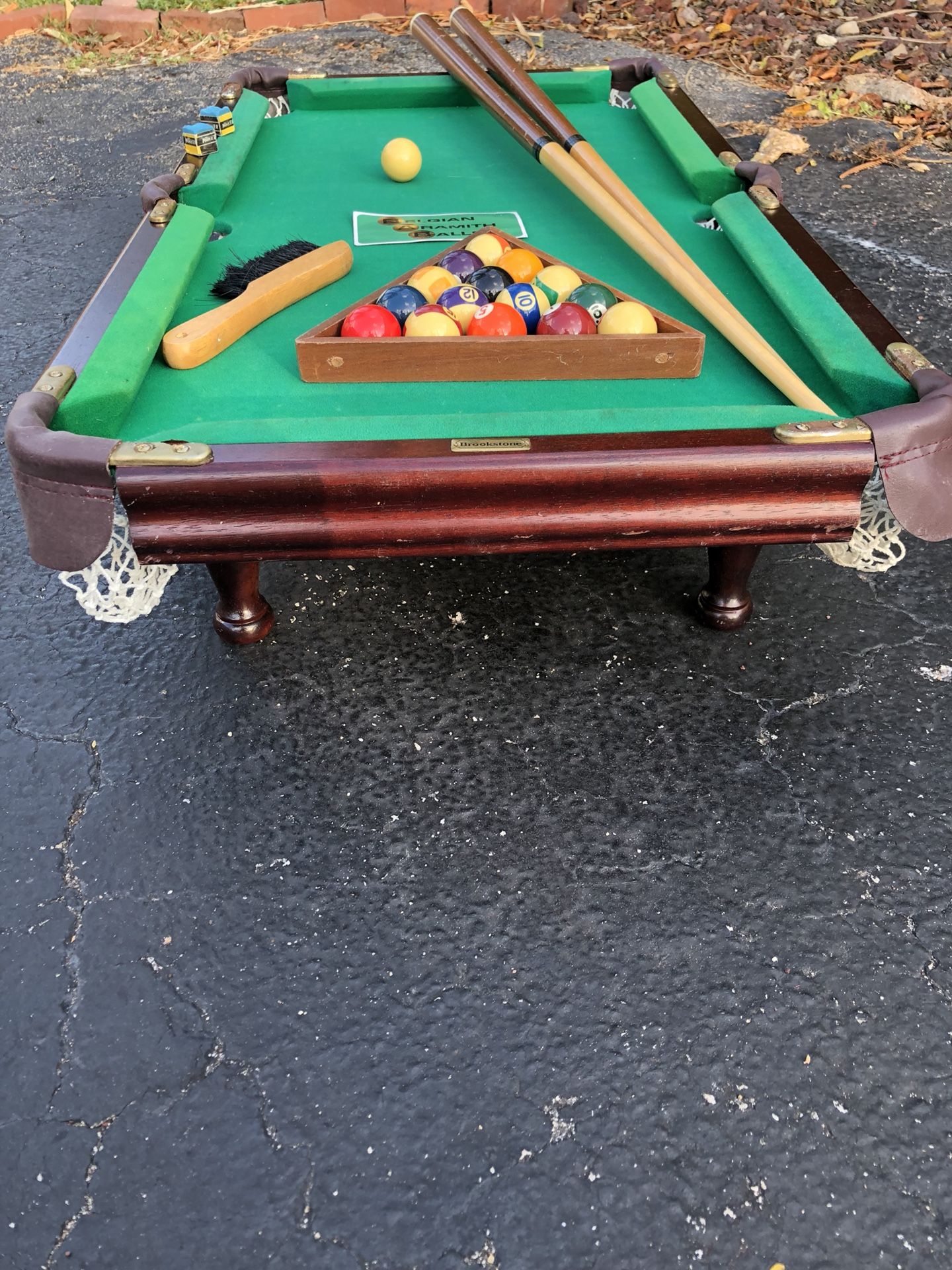 Vintage Brookstone mini pool table. for Sale in Miami FL OfferUp