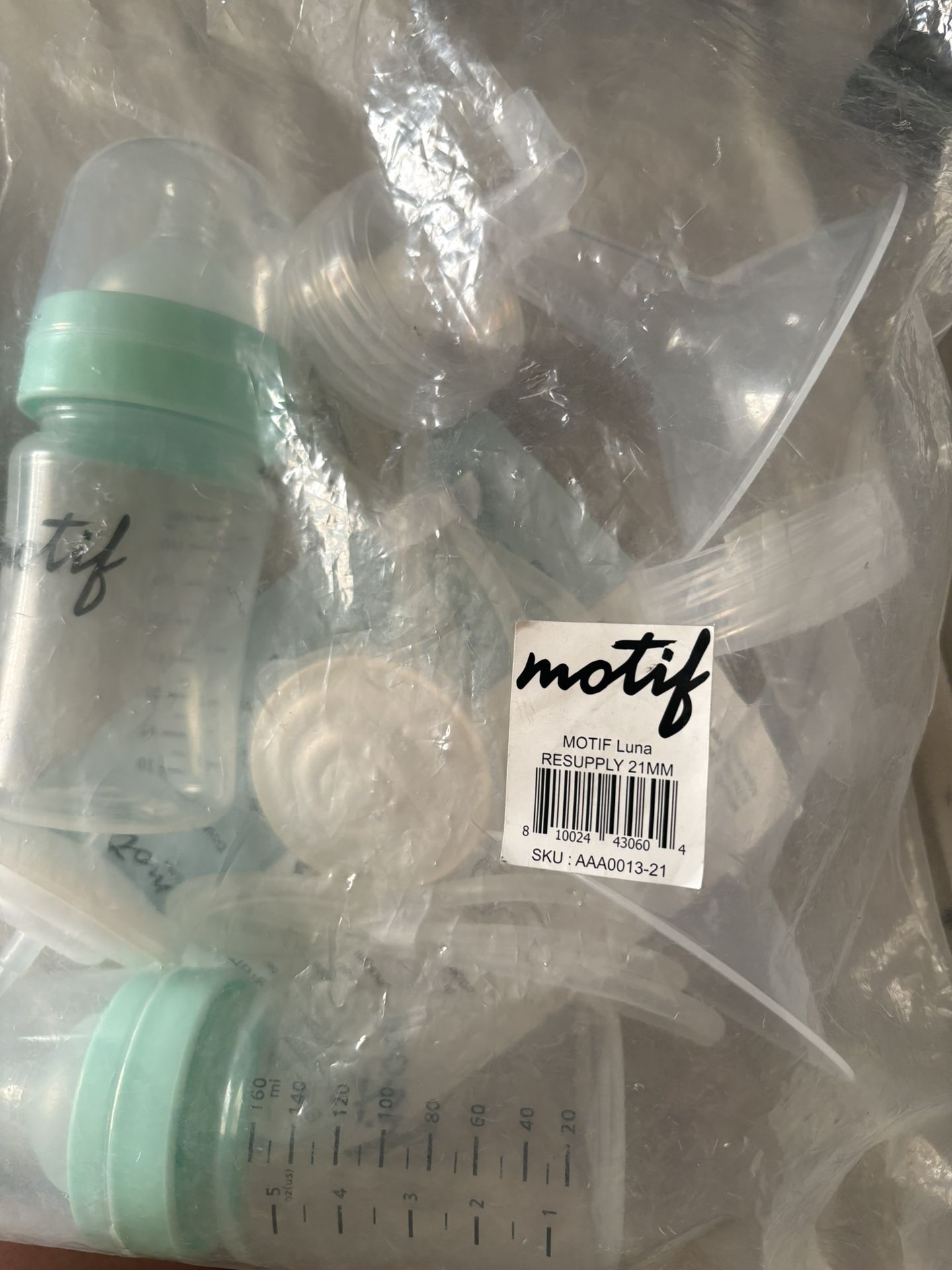 Motif Baby Bottles 