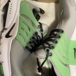 Nike Air Presto Size 6 Brand New W/ Box