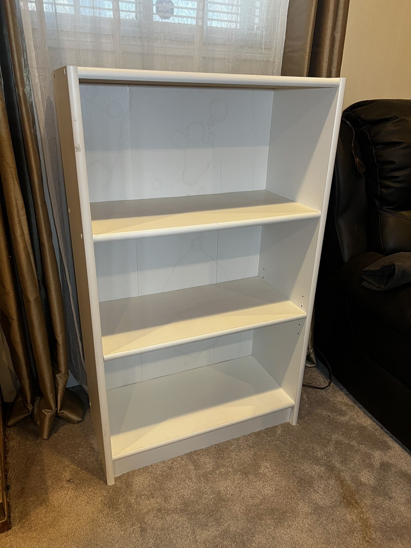 3 Piece Bedroom Furniture Set - All White