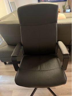 desk chair