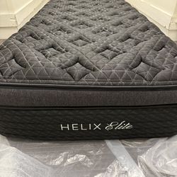 Helix Twilight Elite, Twin XL, Cover: Original Cover