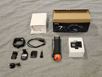 GoPro Hero 7 Black + Accessories