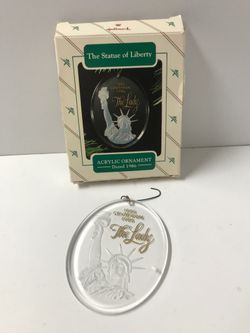 Nib. 1886-1986 Hallmark STATUE Of LIBERTY Centennial The lady Acrylic Ornament
