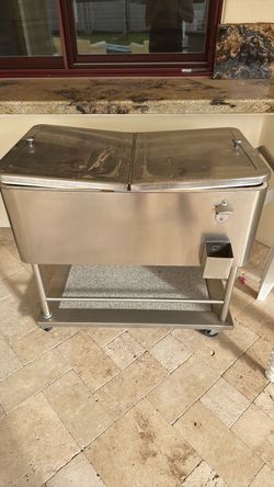 Rolling stainless ice chest