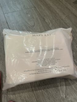 Mary Kay Disposable Facial Cloths