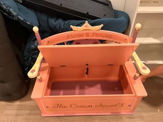 Princess bench/chest
