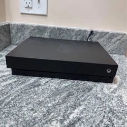 XBOX ONE X FOR SALE / OVER 20 GAMES WITH CONSOLE