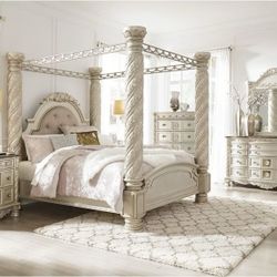 Ashley California King Bedroom Set W/ 4 Pieces
