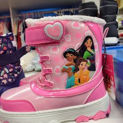 New Snow Boots Size 12