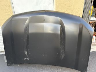 2021 Chevy Silverado Hood brand new