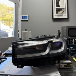 BMW 5 SERIES G30 LCI ORIGINAL OEM CHROME LEFT DRIVER LED HEADLIGHT 2022/2023/2024