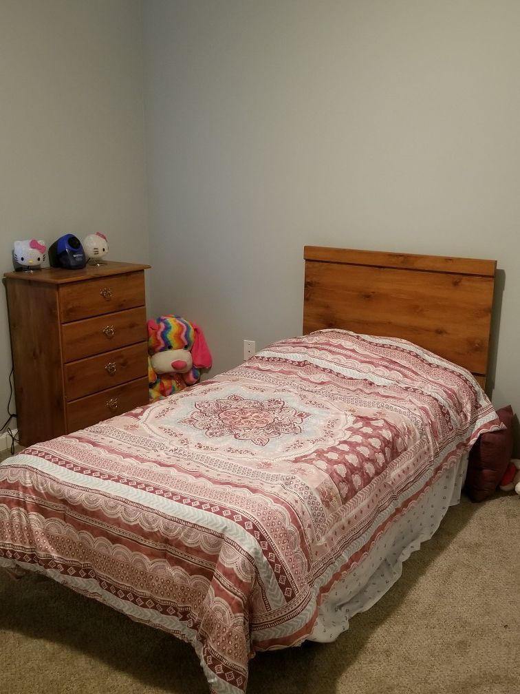 ***Price Reduced Significantly**** Twin Bedroom set for girl or boy. Mattress included. Dresser with Mirror and Chest Drawer included