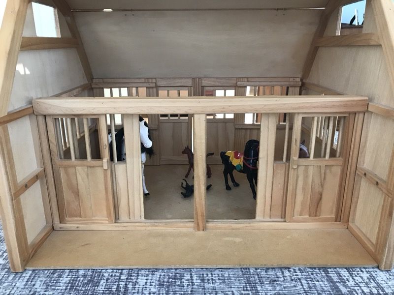 Toy Horse barn stable playhouse with various horses