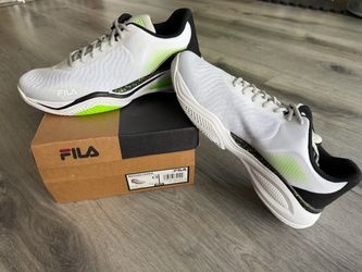 Men’s Fila size 13