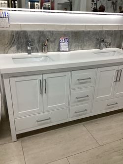 72” bathroom vanity cabinet new solid wood fully assembled Softclose drawers doors Quartz top 2 sinks attached ready for pick up today