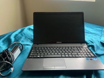 Brand: Samsung  Model: NP300E5C-A07US  Series: Samsung Series 3 (300E5C)  Color: Black  Screen Size: Approximately 15.6 inches (the NP300E5C series wa