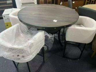 5-Piece Counter Height Dining Set，$400