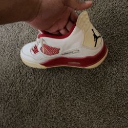 Jordan 4