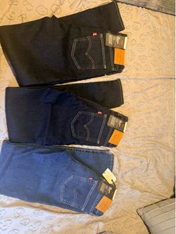 Levi’s 721 High-Rise Skinny Jeans