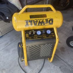 Compresor Dewalt