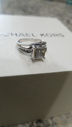 Womans White Gold Ring