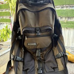 Columbia Rolling Upright Luggage / Backpack READ!!!
