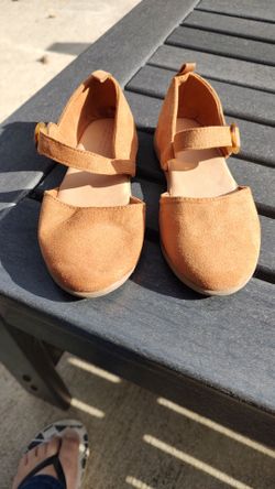 Size 11 camel colored, velcro close girls shoes.