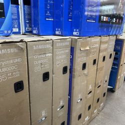 85” Samsung Crystal UHD 4K Smart TV (UN85DU8000)