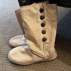 UGGS!! Great Condition Size 7