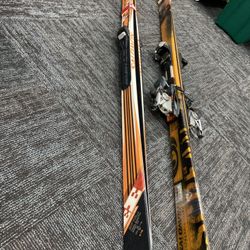 Salomon Hadu 88 Cross Country Skis With Bindings Boots & Salomon XScream Series XP