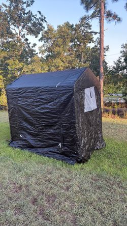 Outdoor TENT! POP UP TENT FOR SMALL VENDOR STORAGE, Tool Shed, YARD EQUIPMENT! EXCELLENT CONDITION ***LIKE NEW***