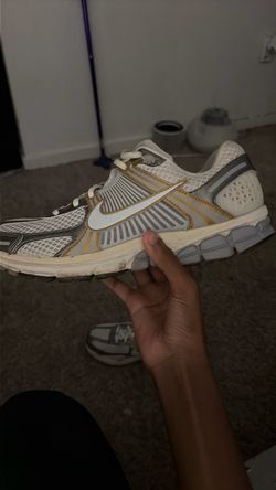 Nike vomero 5’s
