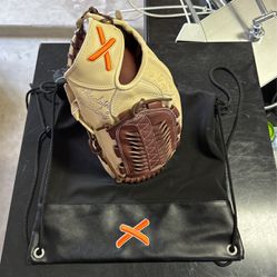 Baseball/Softball Glove