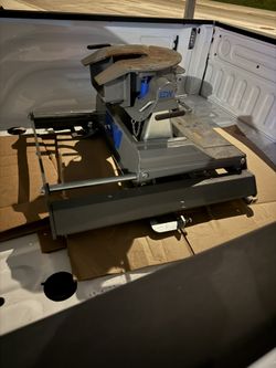 B&W Companion OEM 5th Wheel Hitch w/ Slider for Chevy/GMC Towing Prep Package - Dual Jaw - 20K