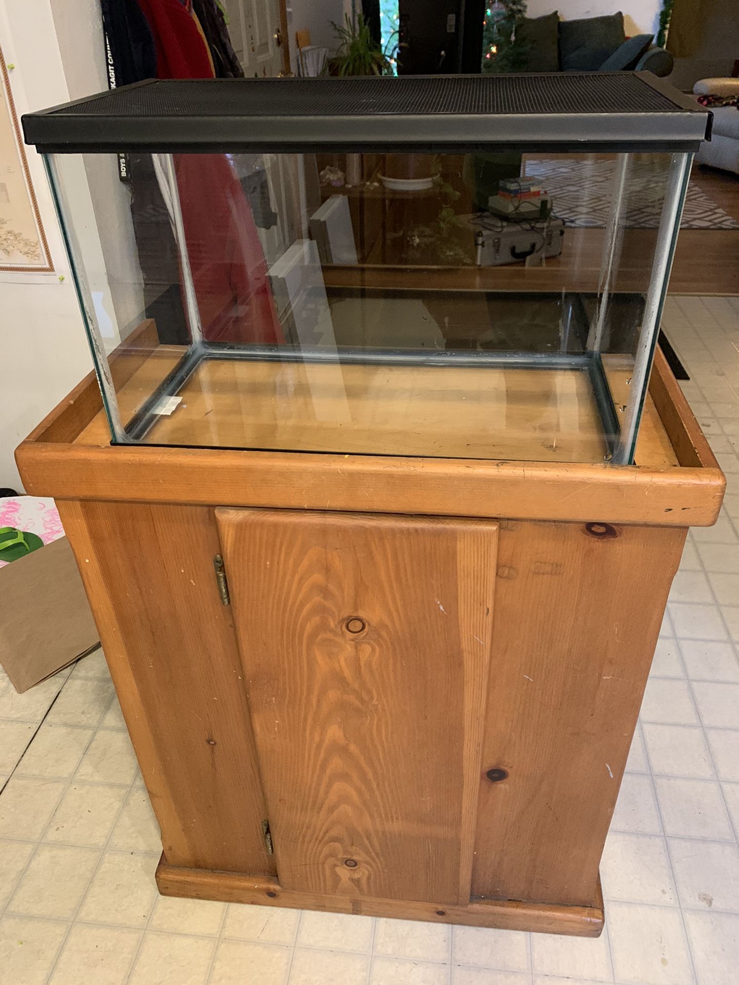 Aquarium/small pet cage and stand/storage unit