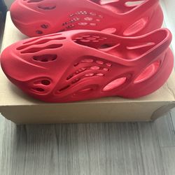 Yeezy Foam Runner “Vermillion Red”