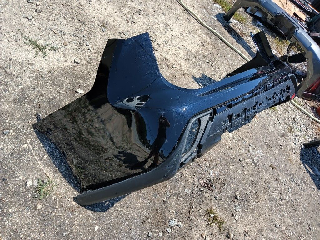2020 To 2023 Toyota Highlander Rear Bumper Two-piece OEM Parts