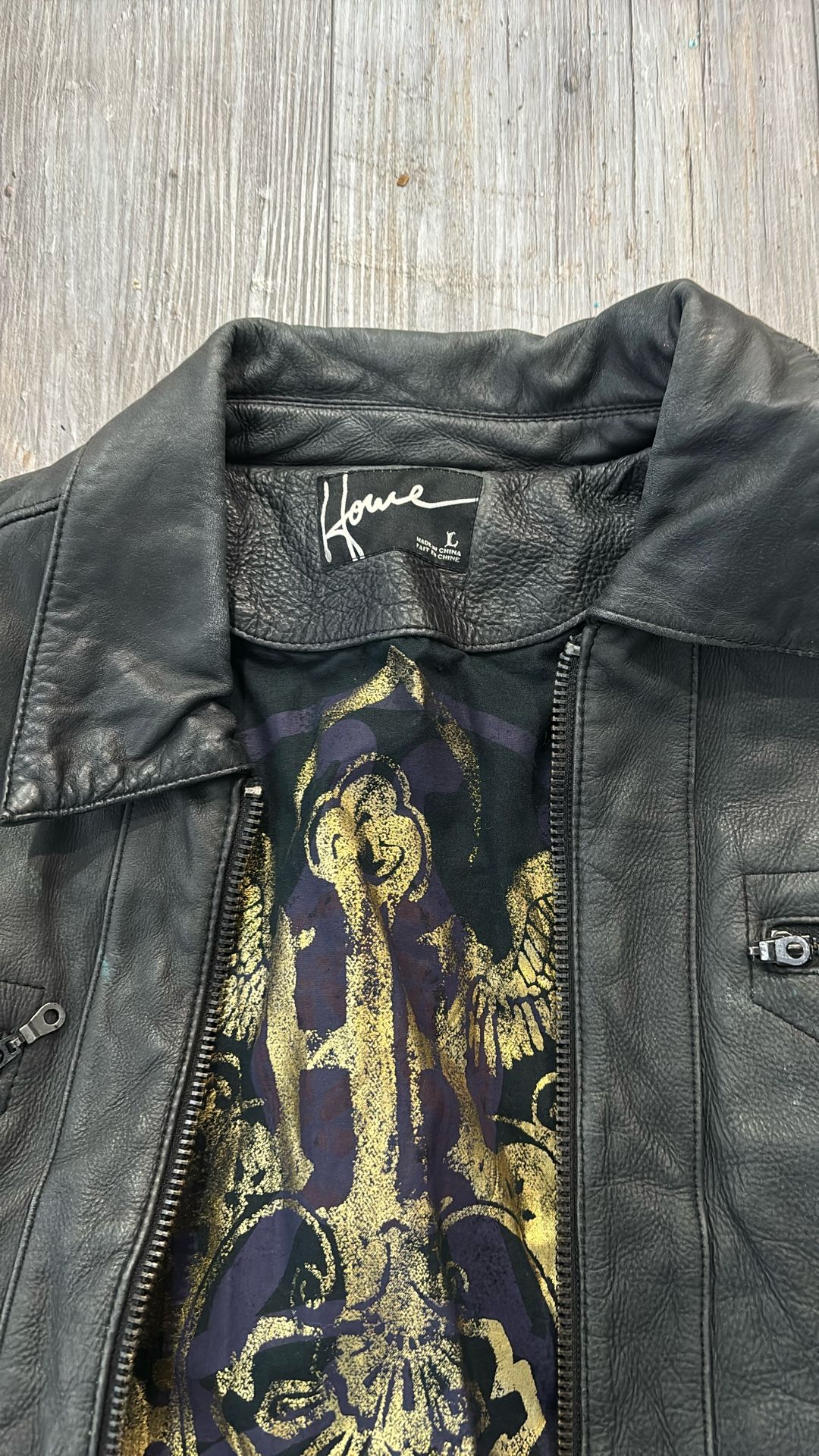 Leather Large Jacket And Wonderful Shape It Is Vintage. It Is Gorgeous. It’s Only For $25.