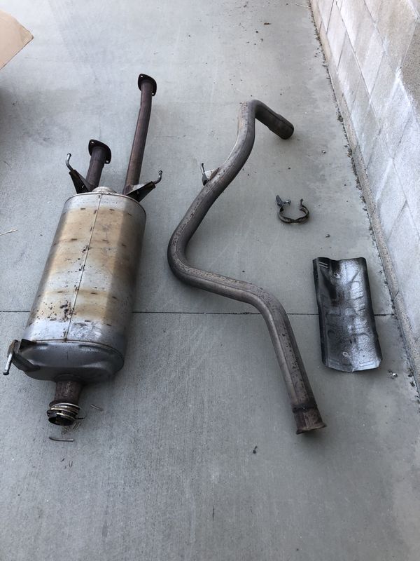 2013 Toyota Tundra CrewMax OEM Exhaust System for Sale in South El