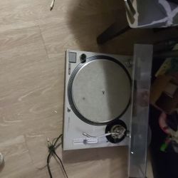 Technics SL-1200 MK2