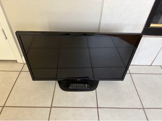 32” LG TV