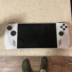 Rog Alley Handheld Gaming Pc 