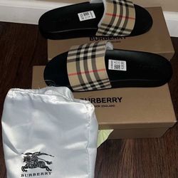Burberry’s Slides  
